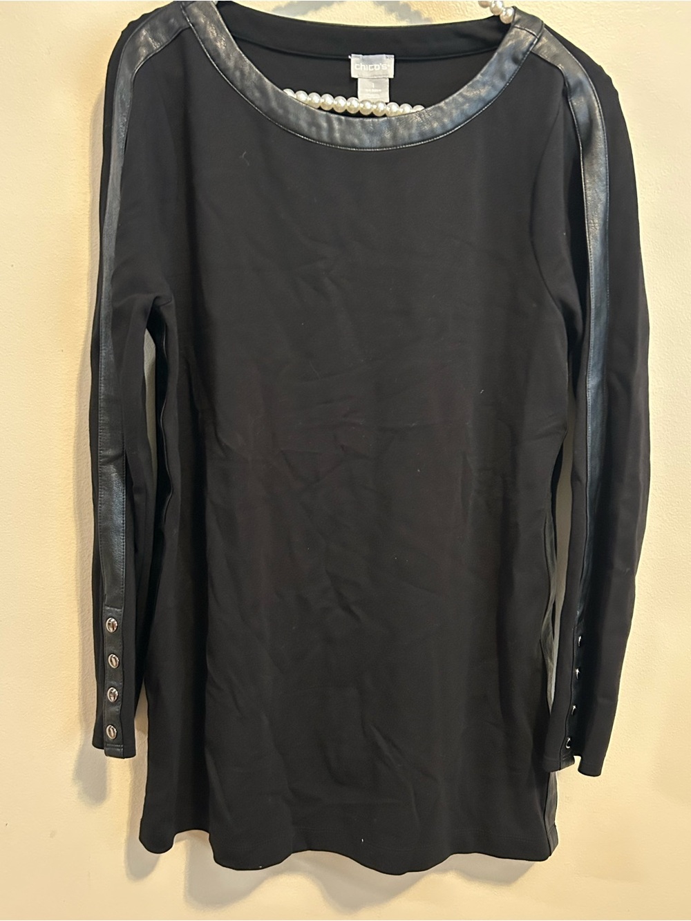 Chicos Faux Leather Trim Tunic Top Women 1 US M Medium Black Button Long Sleeve